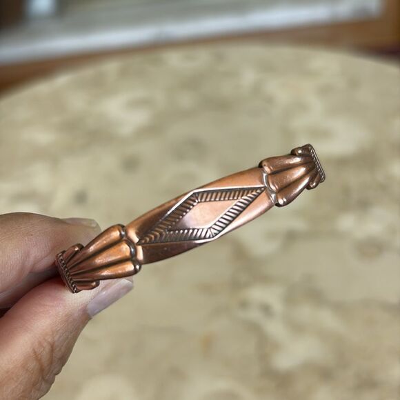 Vintage Solid Copper Southwestern Design Cuff  Unisex Bracelet - Picture 7 of 10